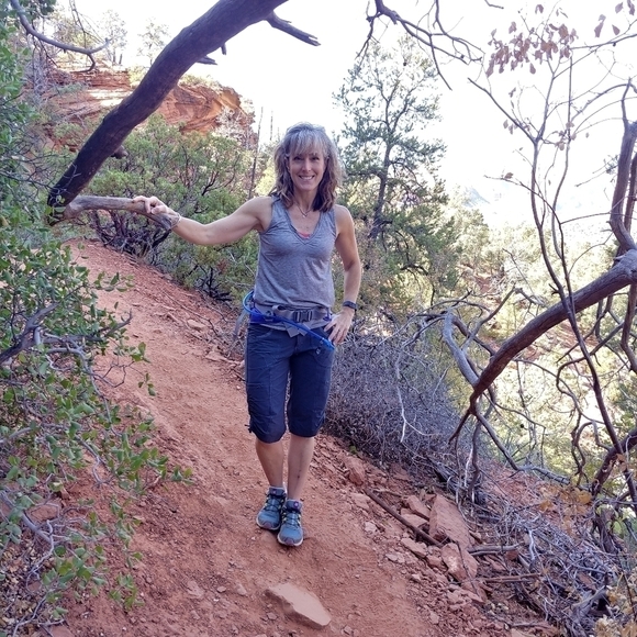 Meet your Posher, Trish - Picture 2 of 3